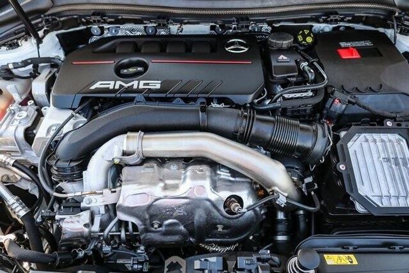 2024 Mercedes-Benz GLA 35 AMGImage 28