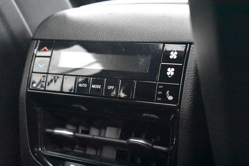 Used 2021 Jeep Grand-Cherokee-L LimitedImage 18