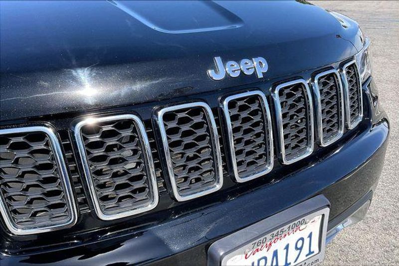 Used 2018 Jeep Grand Cherokee LimitedImage 28