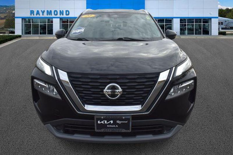 Used 2021 Nissan Rogue SVImage 8