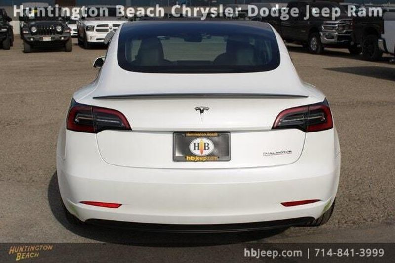 2023 Tesla Model 3 PerformanceImage 5