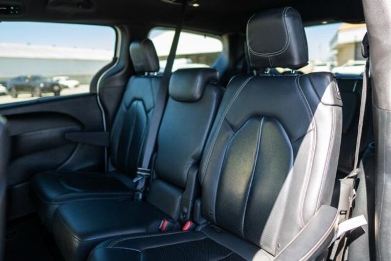 2019 Chrysler Pacifica Touring L PlusImage 13
