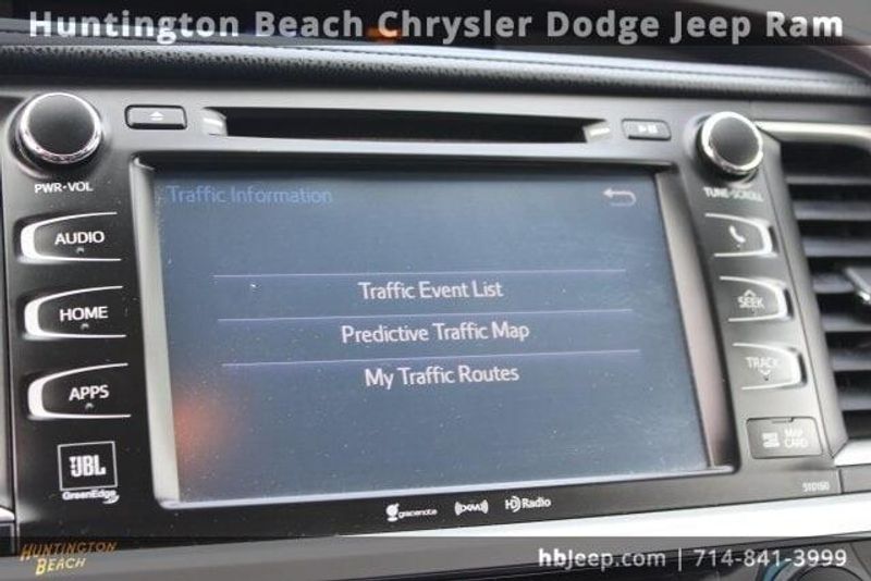 2016 Toyota Highlander LimitedImage 30