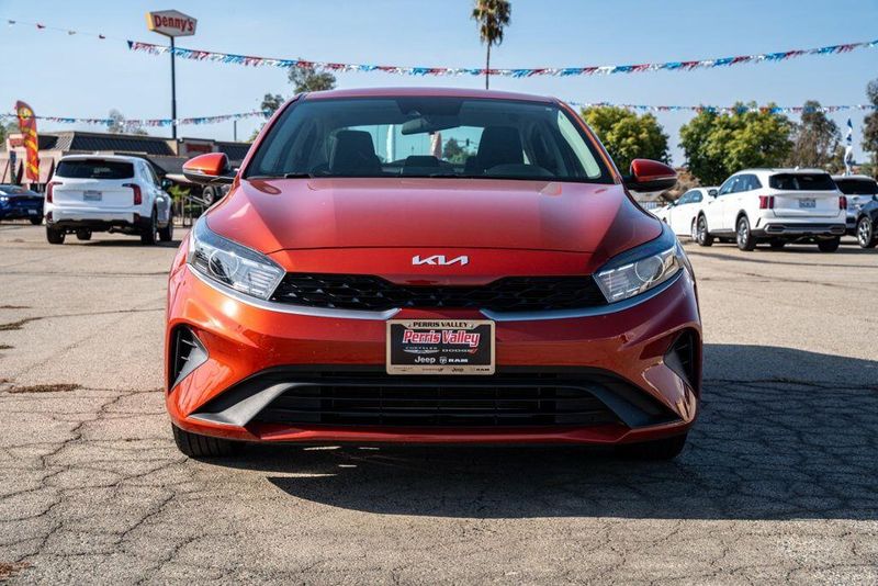 Used 2023 Kia Forte LXSImage 2