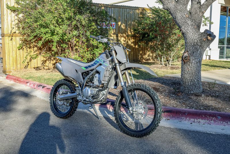 2025 KAWASAKI KLX300R BATTLE GRAY 