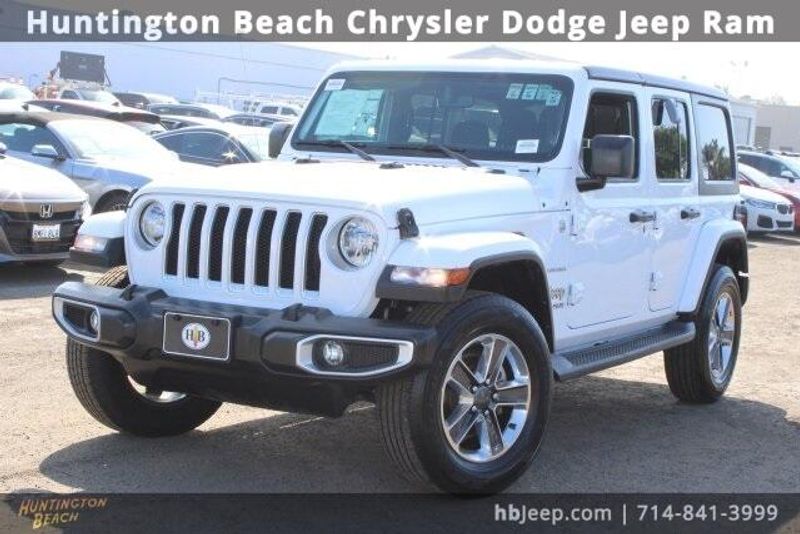 2022 Jeep Wrangler Unlimited SaharaImage 9