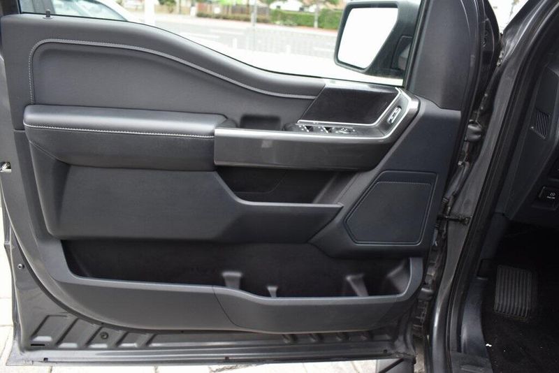 2022 Ford F-150 XLTImage 14