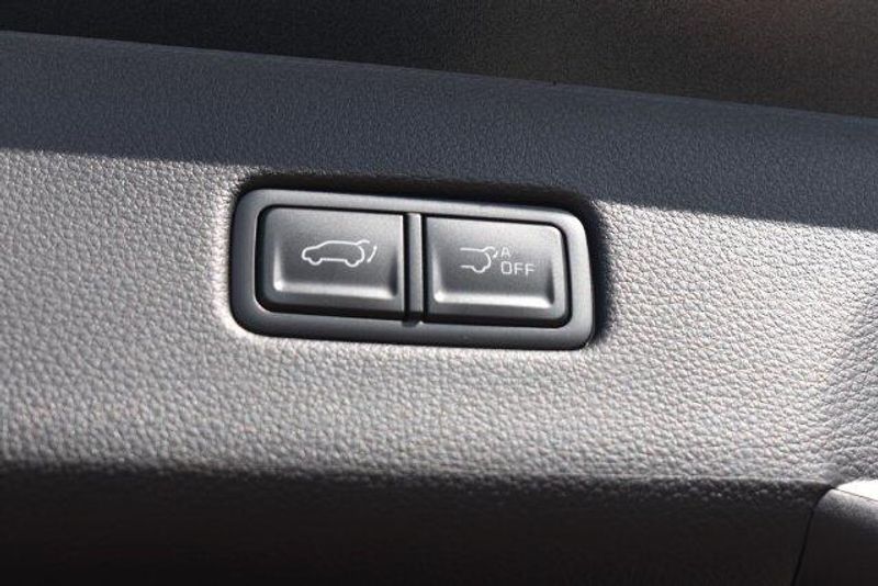 New 2027 Kia Carnival SXImage 20
