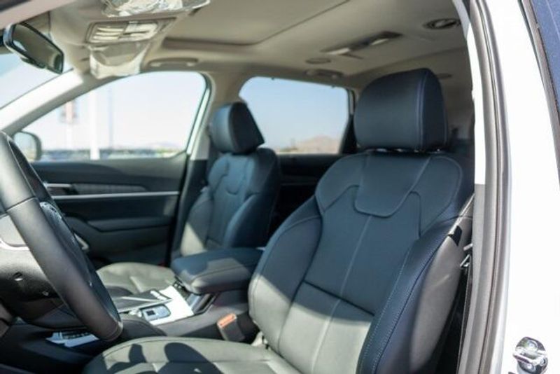 2025 Kia Telluride EXImage 10