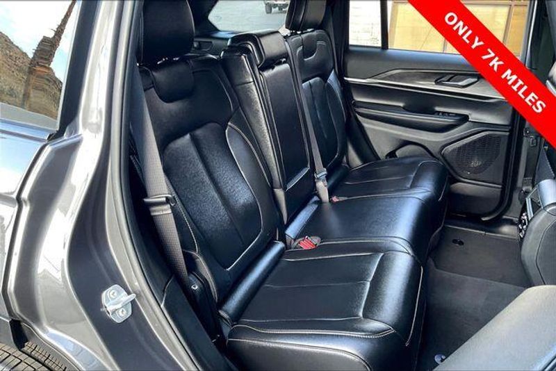 Used 2025 Jeep Grand Cherokee LimitedImage 26