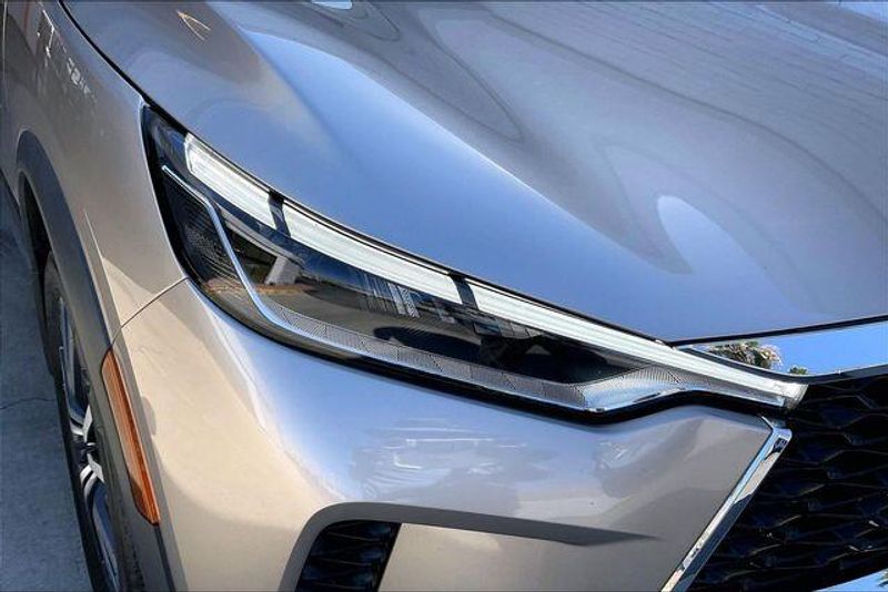 Used 2022 INFINITI QX60 SensoryImage 26