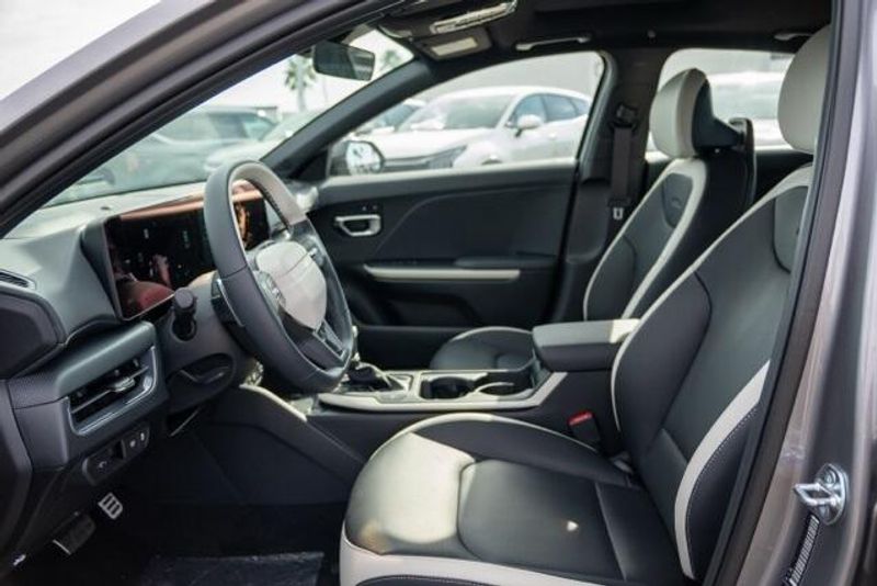 New 2025 Kia K4 GT-Line TurboImage 11