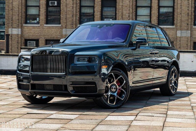 2024 Rolls-Royce Cullinan Black BadgeImage 1