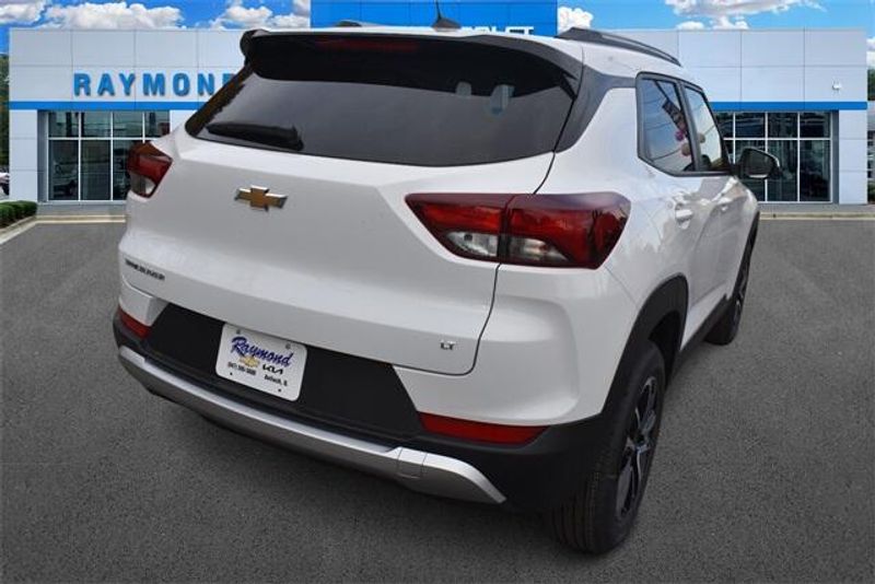 2025 Chevrolet TrailBlazer LTImage 3