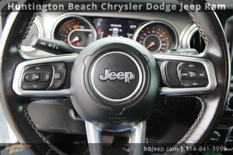 2022 Jeep Wrangler Unlimited SaharaImage 17