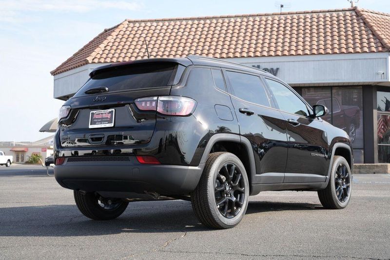 New 2026 Jeep Compass LatitudeImage 7