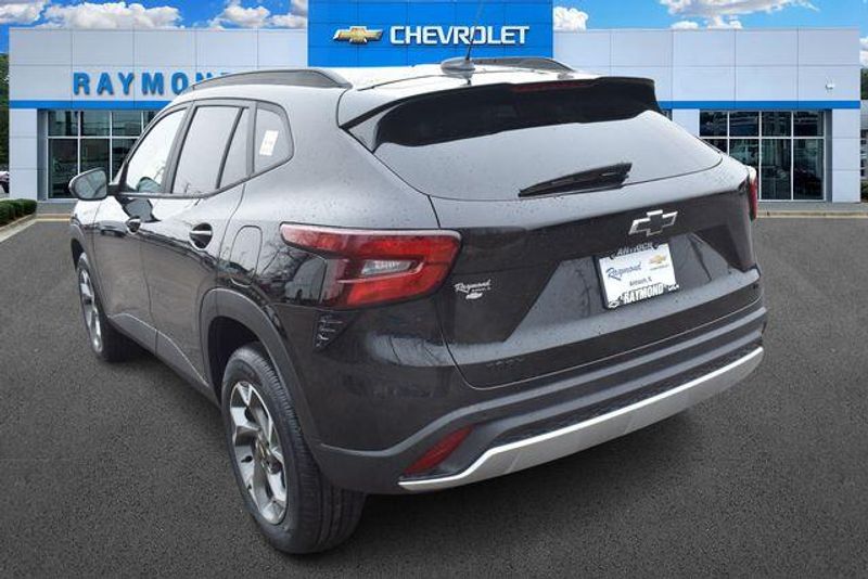 New 2026 Chevrolet Trax LTImage 6