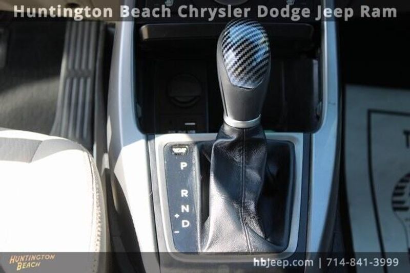 2014 Hyundai Elantra SEImage 14
