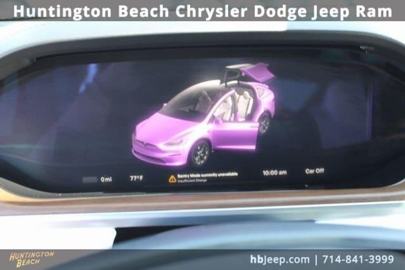 2022 Tesla Model X BaseImage 16