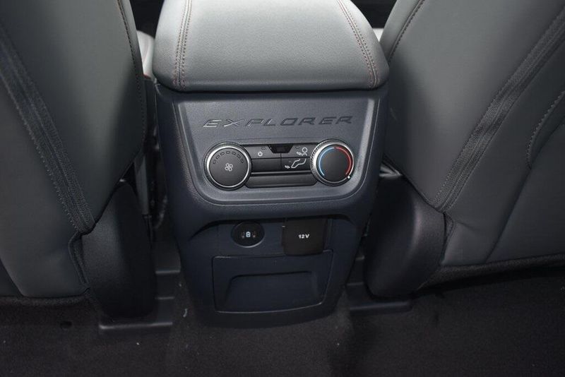 New 2025 Ford Explorer ActiveImage 11