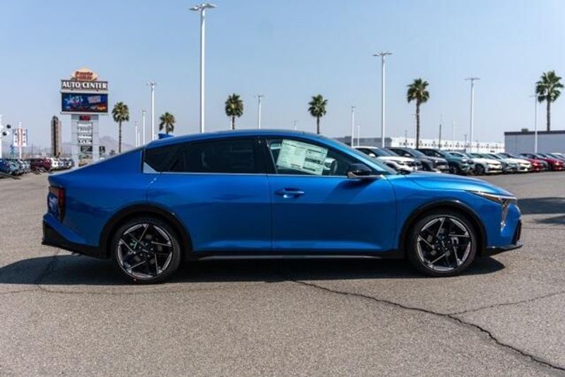 New 2025 Kia K4 GT-LineImage 8