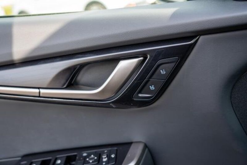 New 2025 Kia EV6 WindImage 17