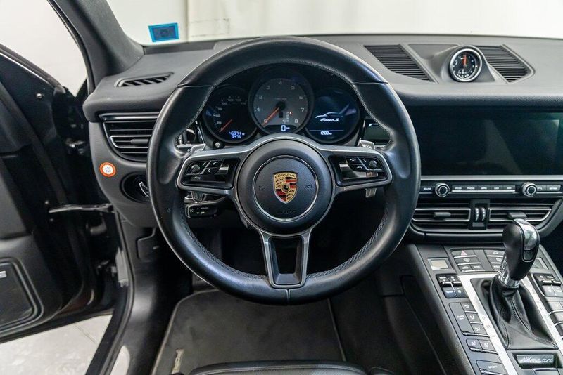 2020 Porsche Macan SImage 14