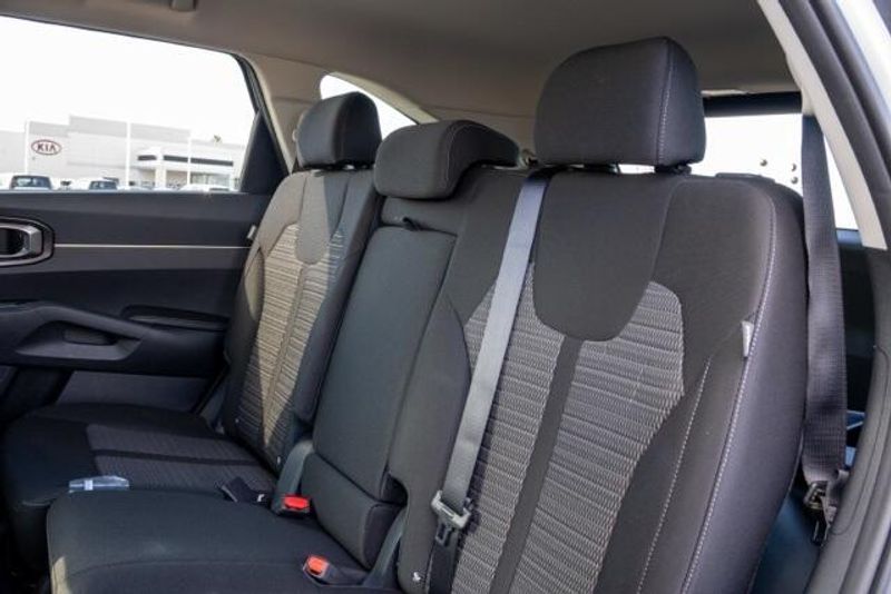 New 2026 Kia Sorento LXImage 15