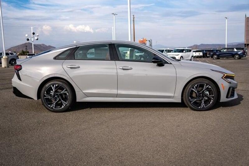 New 2026 Kia K5 GT-LineImage 8