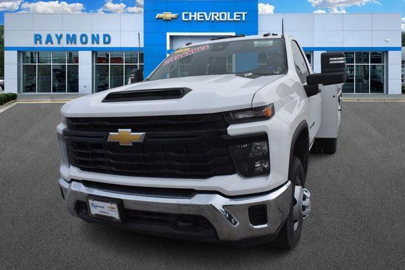New 2025 Chevrolet Silverado 3500HD Work TruckImage 8