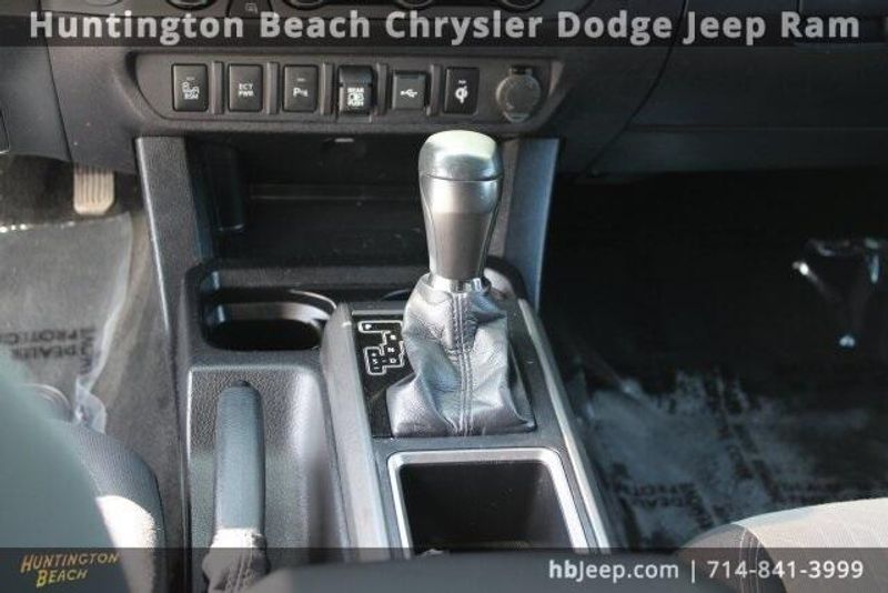 2021 Toyota Tacoma TRD Off-RoadImage 21