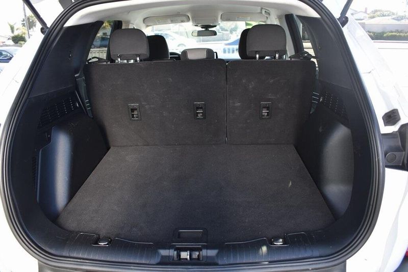 2022 Ford Escape SEImage 5