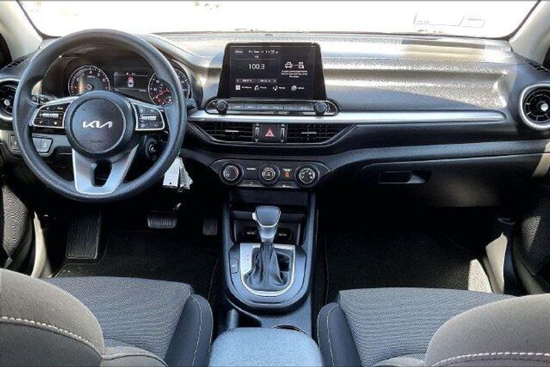 Used 2023 Kia Forte LXSImage 15