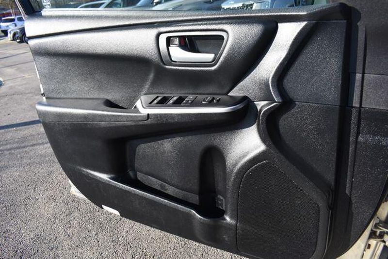 Used 2015 Toyota Camry LEImage 28