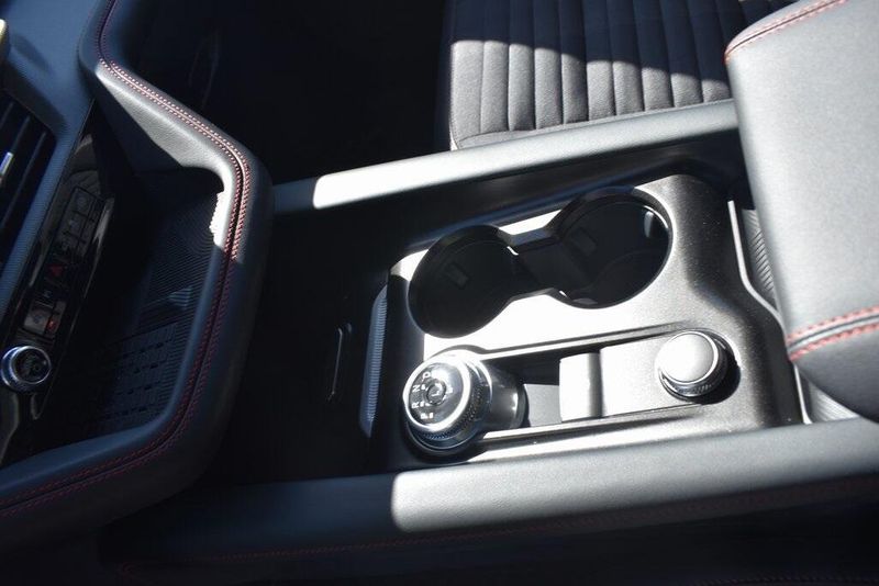 New 2025 Ford Explorer ST-LineImage 17