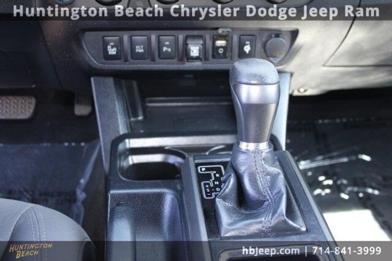 2019 Toyota Tacoma TRD Off-RoadImage 33