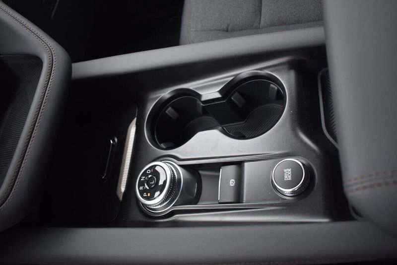 New 2025 Ford Explorer ActiveImage 17