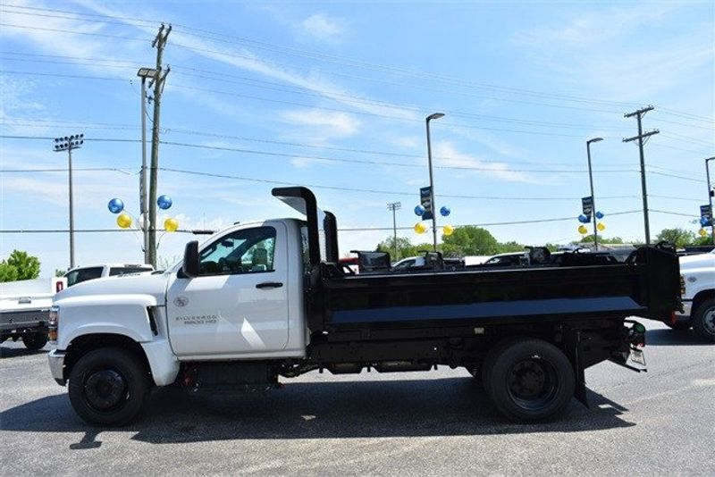 2024 Chevrolet Silverado 5500HD Work TruckImage 6