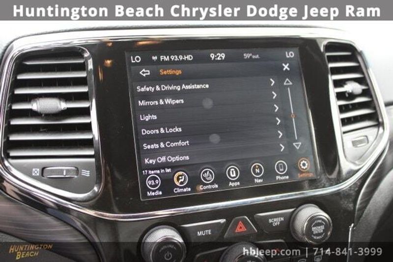 2021 Jeep Grand Cherokee Laredo XImage 26