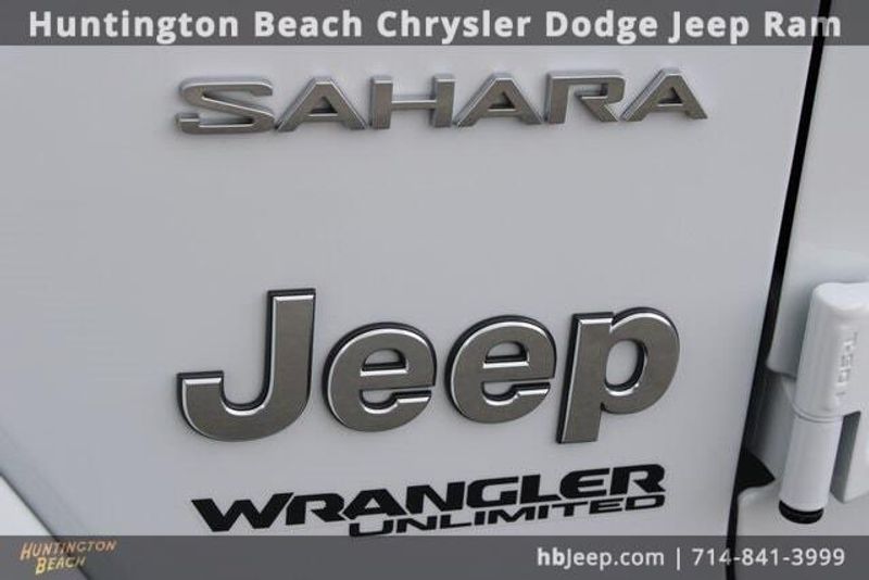 2022 Jeep Wrangler Unlimited SaharaImage 8
