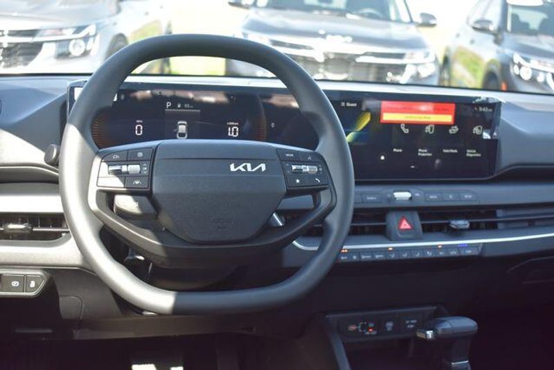 New 2026 Kia K4 LXSImage 17