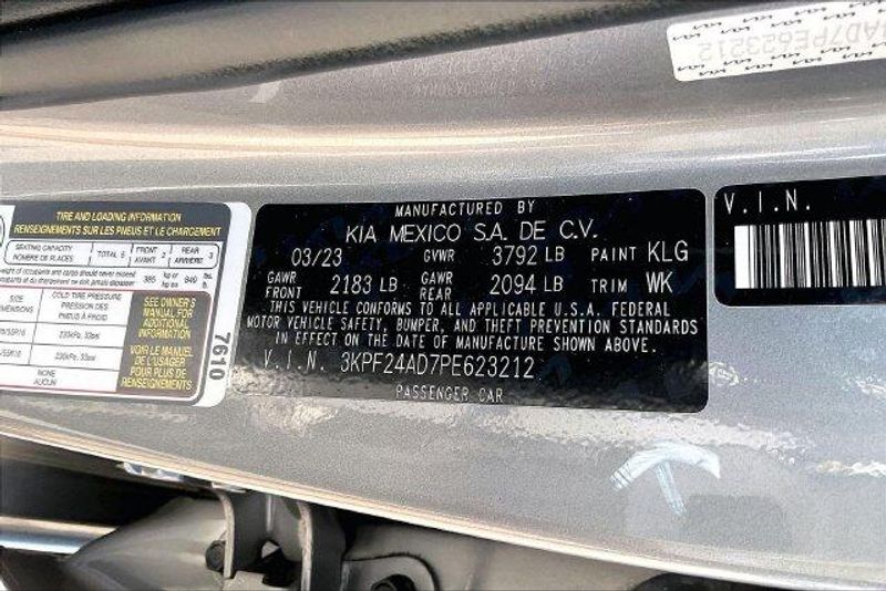 Used 2023 Kia Forte LXSImage 33