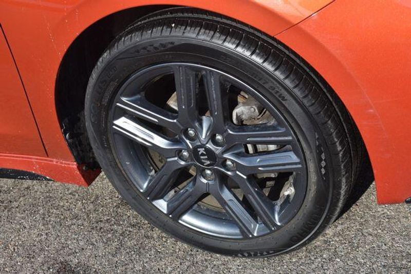 Used 2021 Kia Forte GT-LineImage 11