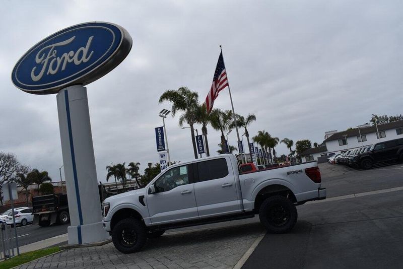 New 2025 Ford F-150 LariatImage 8