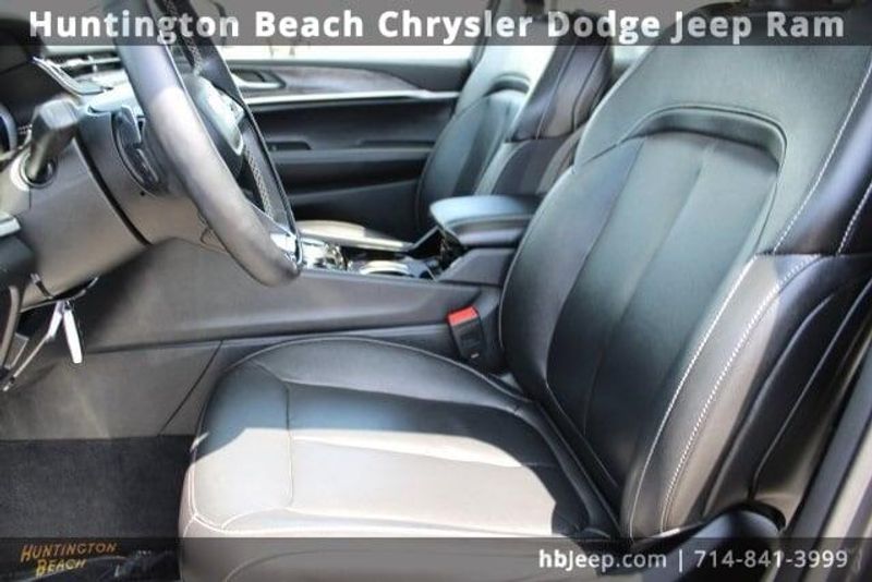 2022 Jeep Grand Cherokee LimitedImage 35