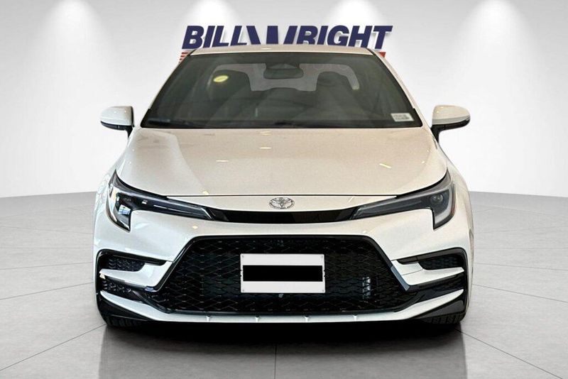 New 2027 Toyota Corolla SEImage 8