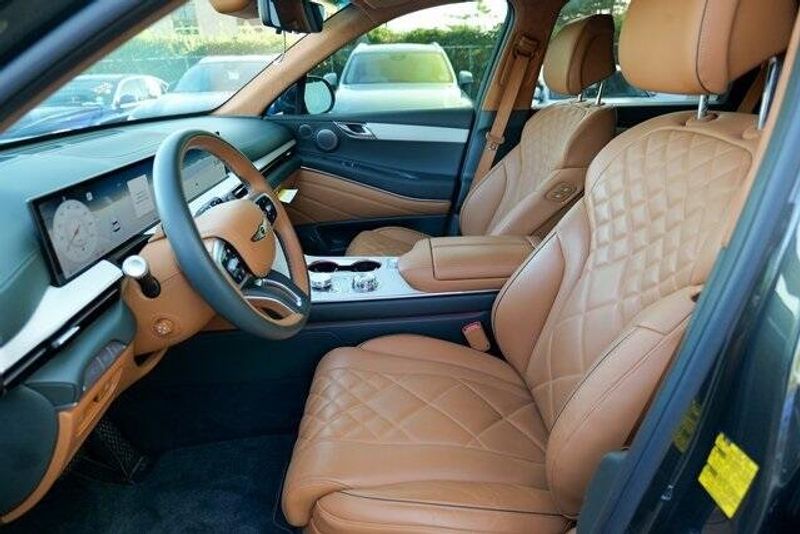 2025 Genesis GV80 3.5T Prestige photo 18