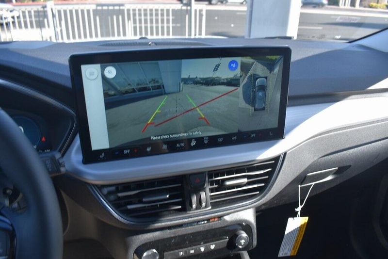 2025 Ford Escape Plug-In Hybrid BaseImage 20