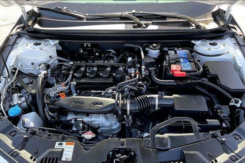 Used 2025 Honda Accord Sedan SEImage 9