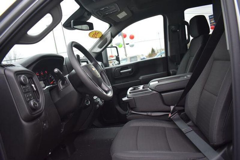 New 2026 Chevrolet Silverado 2500HD CustomImage 26